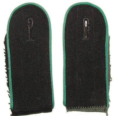 Shoulder straps of the Waffen mountain troops