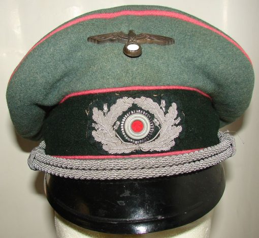 Officer's cap of the Heer armored troops.