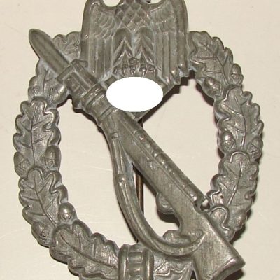 Insigne d'assaut d'infanterie
