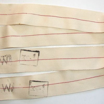 Paire de bretelles de pyjama d'hôpital de la kriegsmarine.