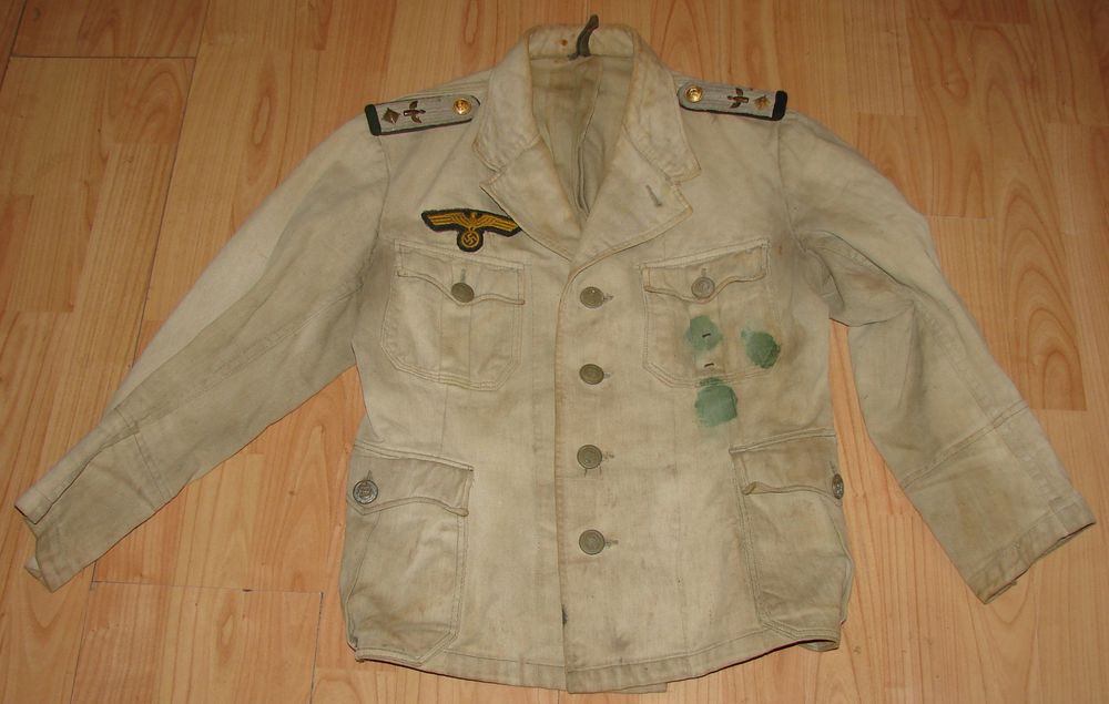Veste tropicale d'officier d'artillerie de la kriegsmarine