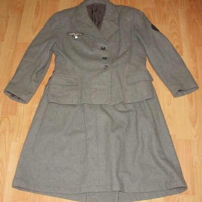 Ensemble veste et jupe d'helferin de la luftwaffe RESERVE