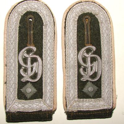 Paire d'épaulettes de feldwebel de la Grossdeutschland
